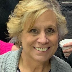 Meet your Posher, Angela